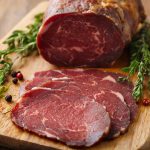 Гастрономическая алхимия на вашей кухне: Как мы превратили время и специи в легендарную домашнюю бастурму