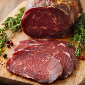 Гастрономическая алхимия на вашей кухне: Как мы превратили время и специи в легендарную домашнюю бастурму