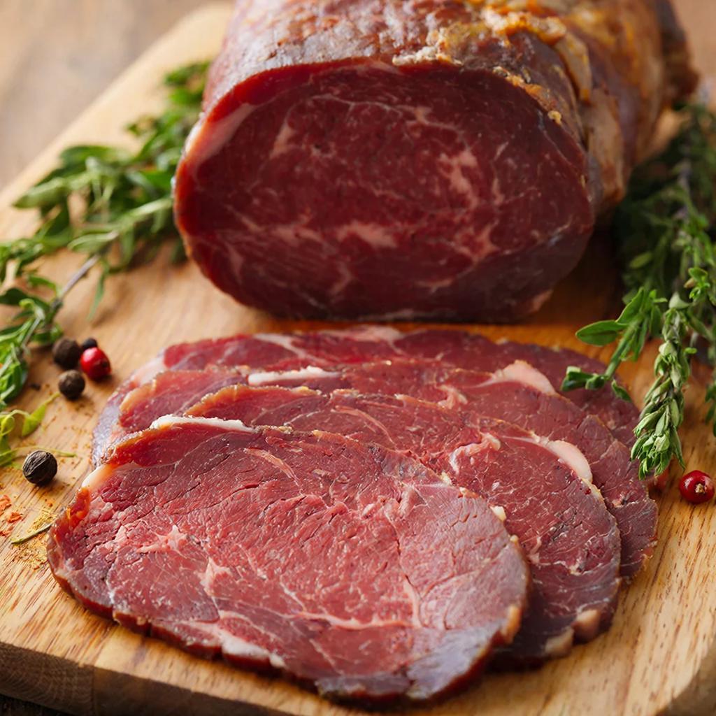 Гастрономическая алхимия на вашей кухне: Как мы превратили время и специи в легендарную домашнюю бастурму